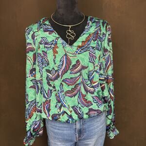 Democracy Women’s Blouse Size L Green Multicolor Feather Print Boho Top